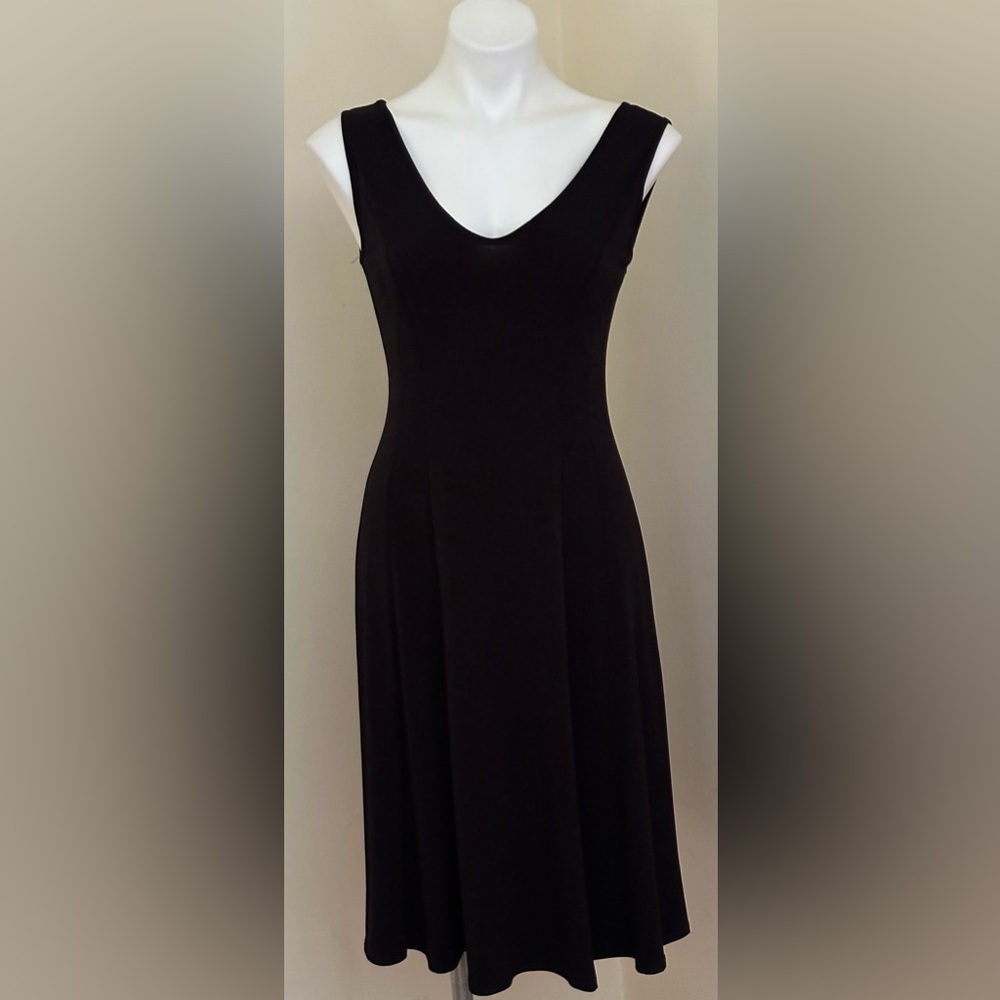 CLARA SUNWOO Little Black Scoop Neck Midi Summer Dress Sz XS Thick Material.. - Picture 3 of 11